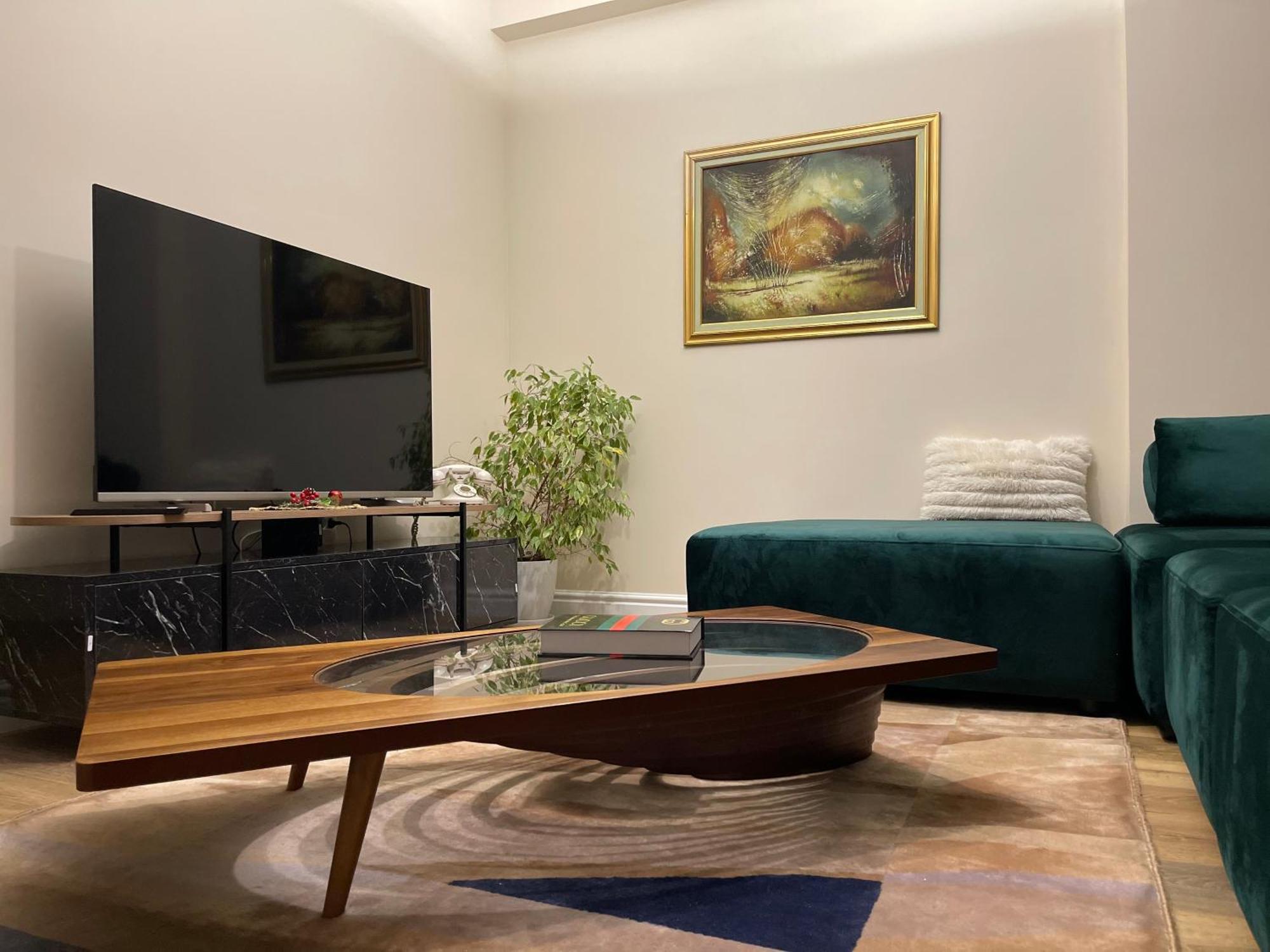 In Pazari I Ri Apartament *