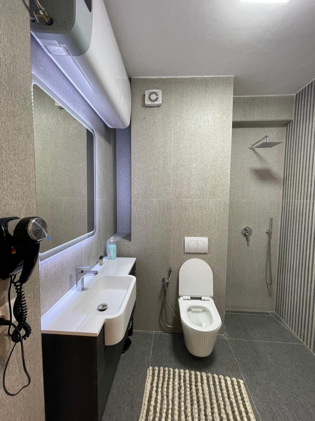 In Pazari I Ri Apartament *